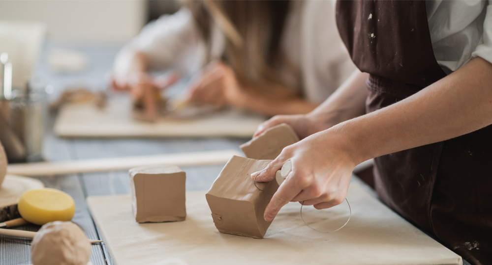 Ceramics and tiles workshop